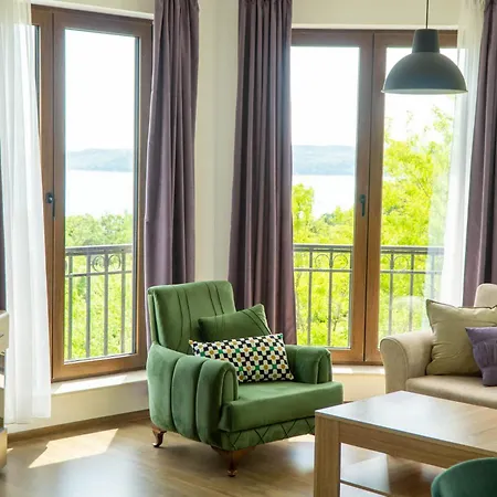 Spacious Family Near The Sea Apartment Varna